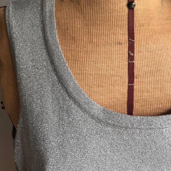 Laura Ashley Metalic Silver ScoopSleevelessTankTop - Picture 2 of 12